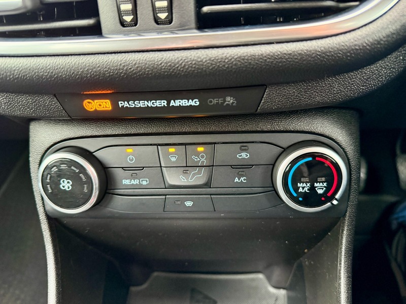 Used Ford Fiesta 2017 for sale - 76500588: Photo 21