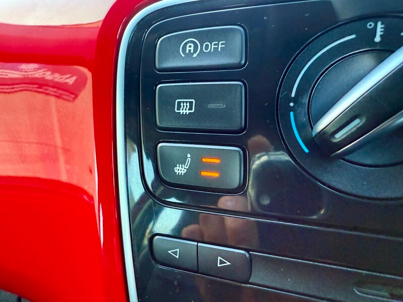 Used Volkswagen up! 2012 for sale - 76500606: Photo 25