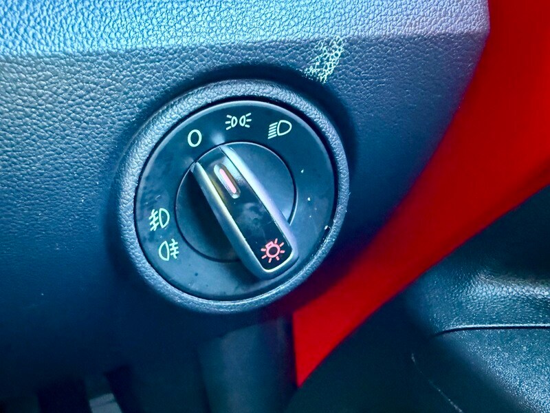 Used Volkswagen up! 2012 for sale - 76500606: Photo 28