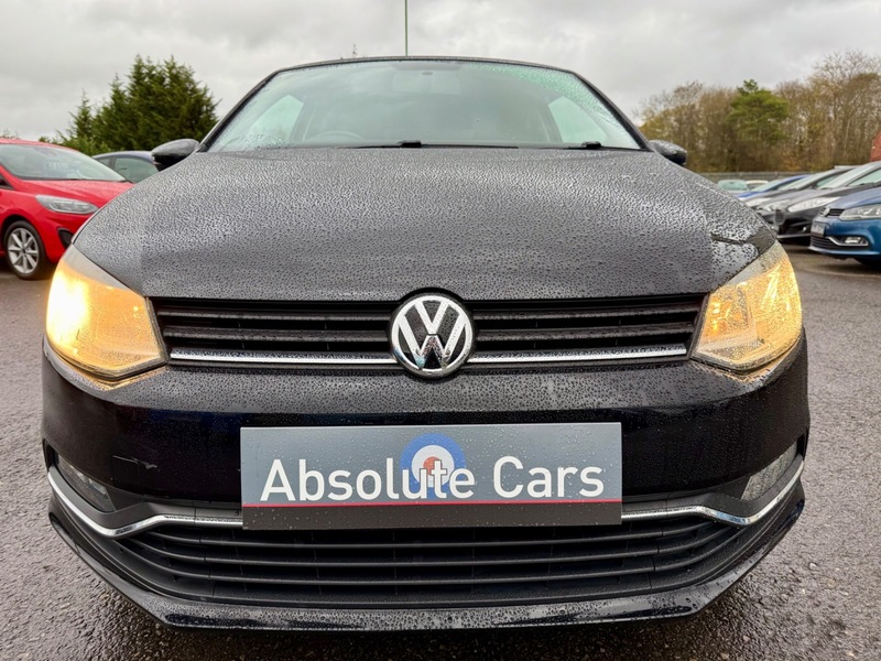 Used Volkswagen Polo 2014 for sale - 76547387: Photo 2