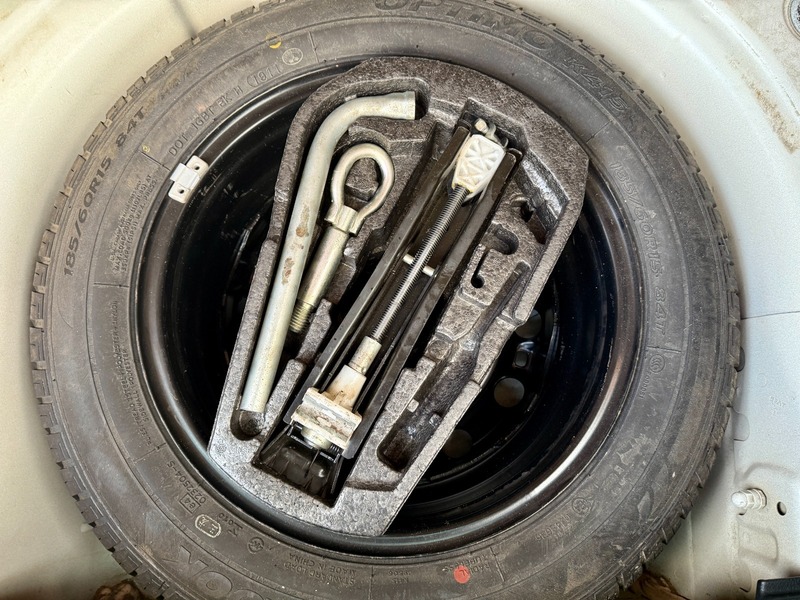 Used Volkswagen Polo 2011 for sale - 77027745: Photo 14