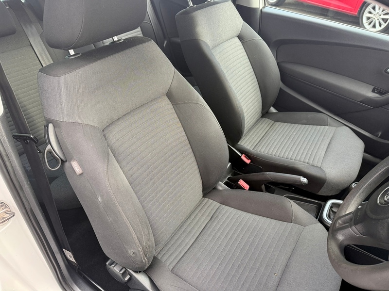 Used Volkswagen Polo 2011 for sale - 77027745: Photo 16