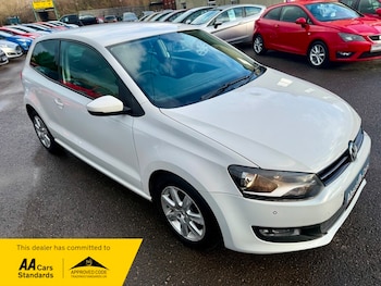 Used Volkswagen Polo 2011 for sale - 77027745: Photo