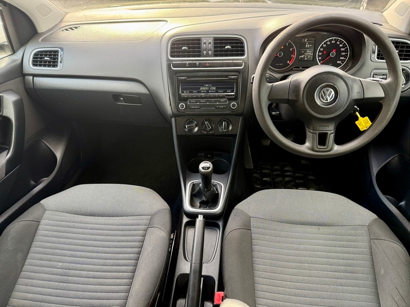 Used Volkswagen Polo 2011 for sale - 77027745: Photo 5