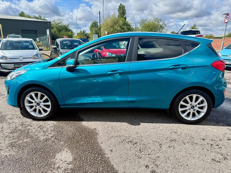 Used Ford Fiesta 2017 for sale - 76500579: Photo 10