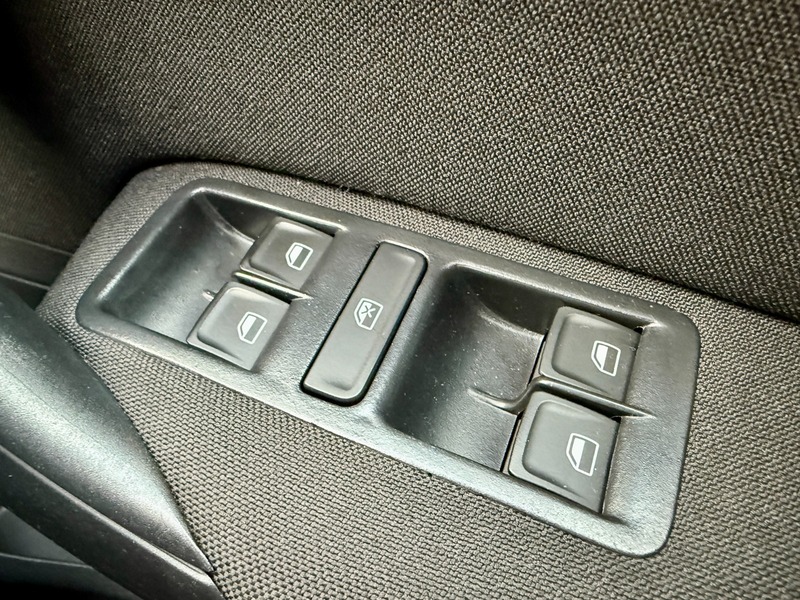 Used Volkswagen Polo 2017 for sale - 76631138: Photo 34