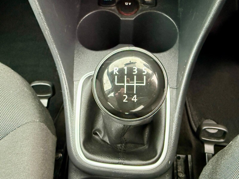 Used Volkswagen Polo 2014 for sale - 76500609: Photo 27