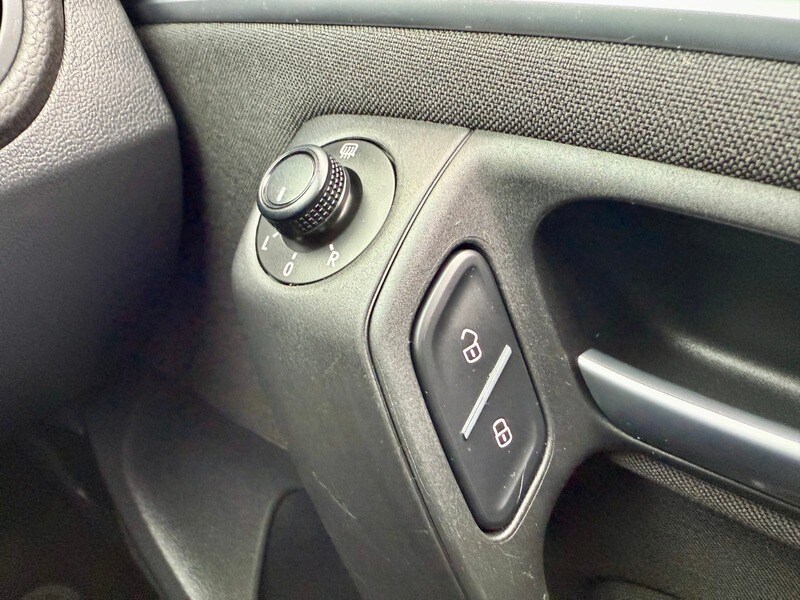 Used Volkswagen Polo 2014 for sale - 76500609: Photo 31