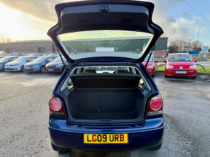 Used Volkswagen Polo 2009 for sale - 76896650: Photo 14