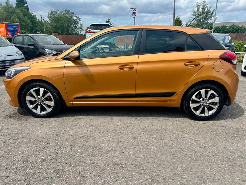 Used Hyundai i20 2015 for sale - 76500558: Photo 10