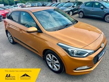 Used Hyundai i20 2015 for sale - 76500558: Photo