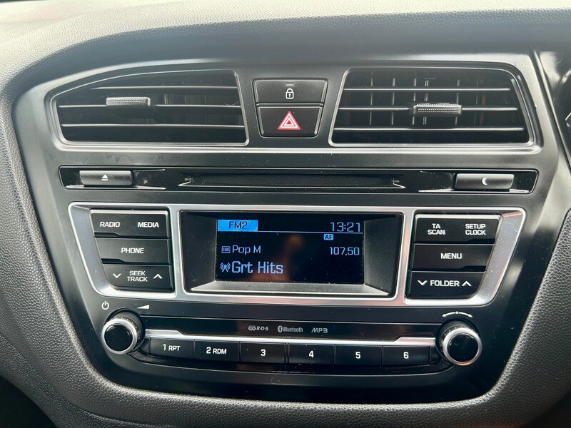 Used Hyundai i20 2015 for sale - 76500558: Photo 23