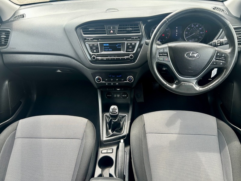 Used Hyundai i20 2015 for sale - 76500558: Photo 5