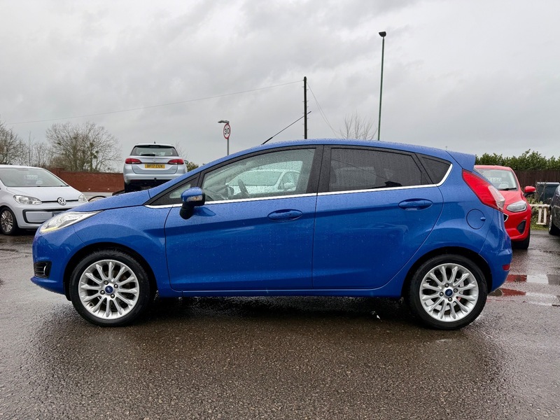 Used Ford Fiesta 2013 for sale - 76950865: Photo 8