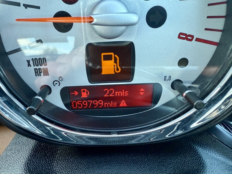 Used MINI Roadster 2012 for sale - 76520868: Photo 2