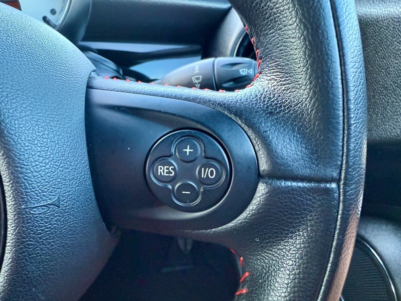 Used MINI Roadster 2012 for sale - 76520868: Photo 28