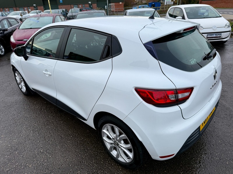 Used Renault Clio 2017 for sale - 76821382: Photo 12