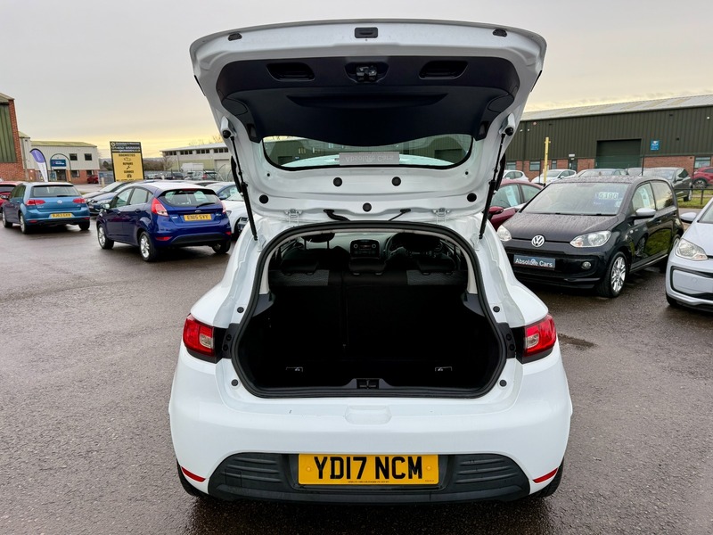 Used Renault Clio 2017 for sale - 76821382: Photo 13