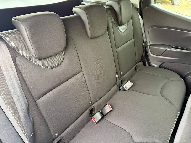 Used Renault Clio 2017 for sale - 76821382: Photo 17