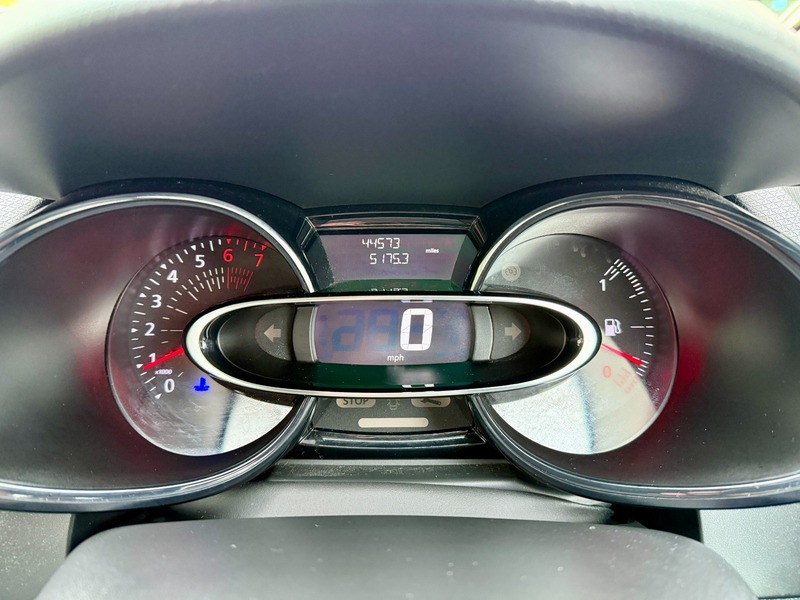 Used Renault Clio 2017 for sale - 76821382: Photo 19