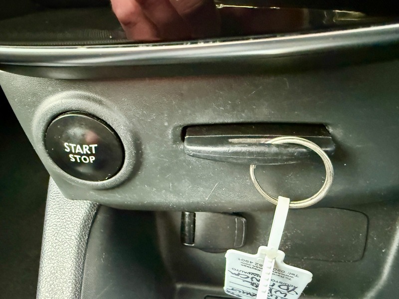 Used Renault Clio 2017 for sale - 76821382: Photo 23