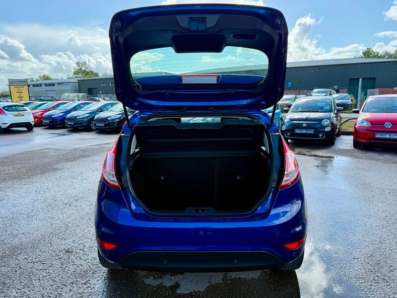 Used Ford Fiesta 2015 for sale - 76500573: Photo 14