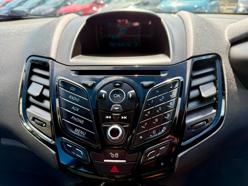 Used Ford Fiesta 2015 for sale - 76500573: Photo 20