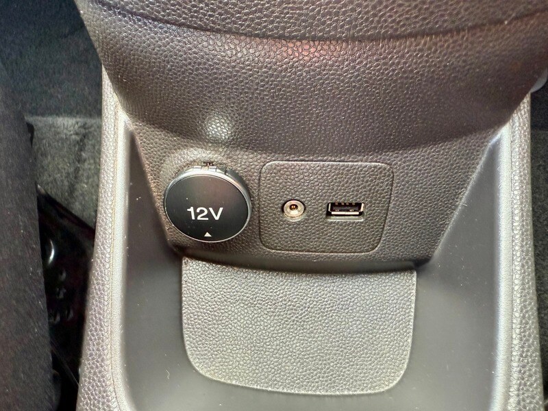 Used Ford Fiesta 2015 for sale - 76500573: Photo 24