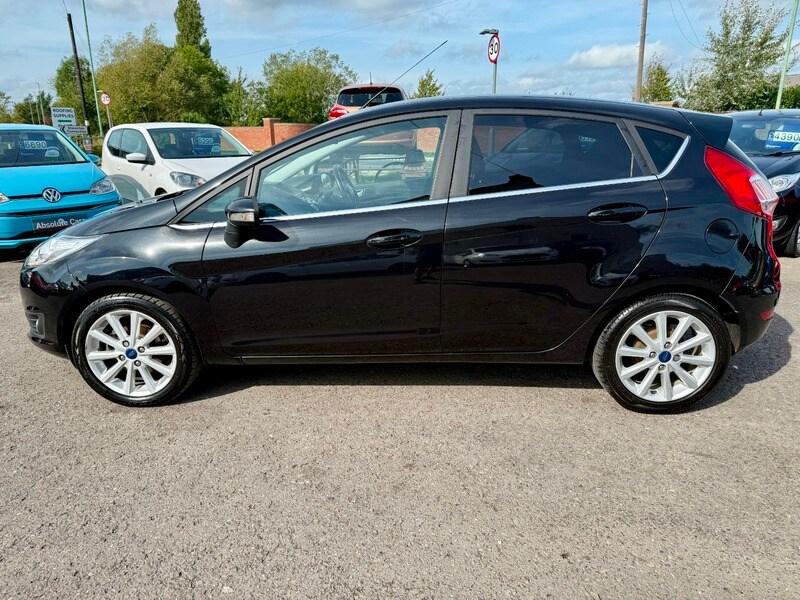 Used Ford Fiesta 2015 for sale - 76500559: Photo 10