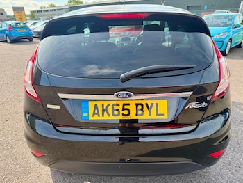 Used Ford Fiesta 2015 for sale - 76500559: Photo