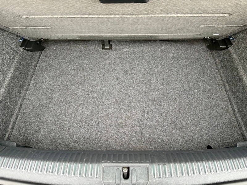 Used Volkswagen Polo 2016 for sale - 76500617: Photo 17