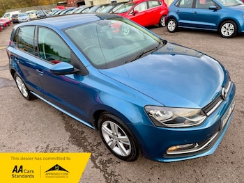 Used Volkswagen Polo 2016 for sale - 76500617: Photo