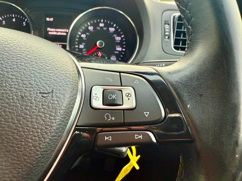 Used Volkswagen Polo 2016 for sale - 76500617: Photo 30