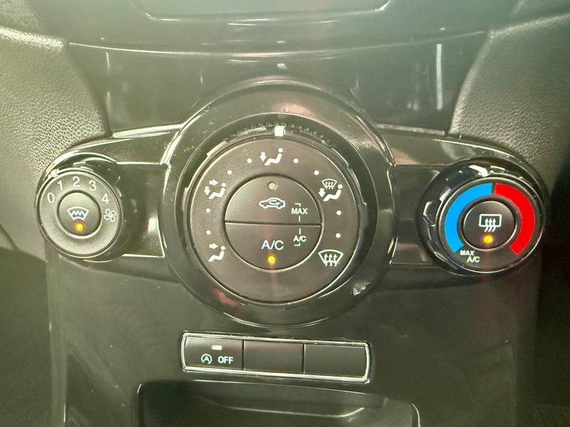 Used Ford Fiesta 2013 for sale - 76500608: Photo 22