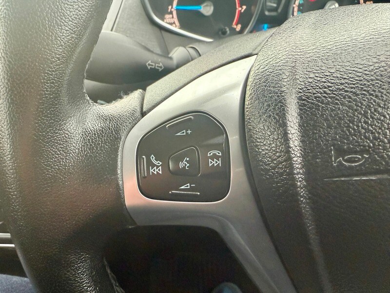 Used Ford Fiesta 2013 for sale - 76500608: Photo 26