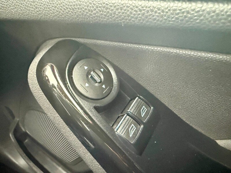 Used Ford Fiesta 2013 for sale - 76500608: Photo 28