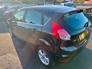 Used Ford Fiesta 2017 for sale - 76768912: Photo