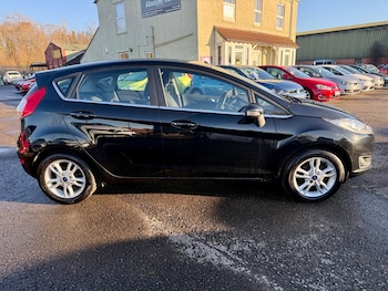 Used Ford Fiesta 2017 for sale - 76768912: Photo