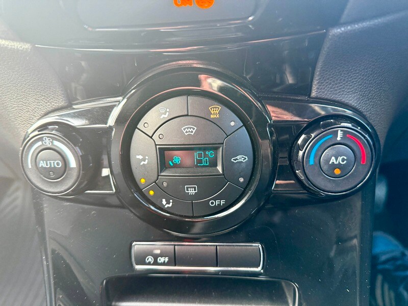 Used Ford Fiesta 2014 for sale - 76500613: Photo 25