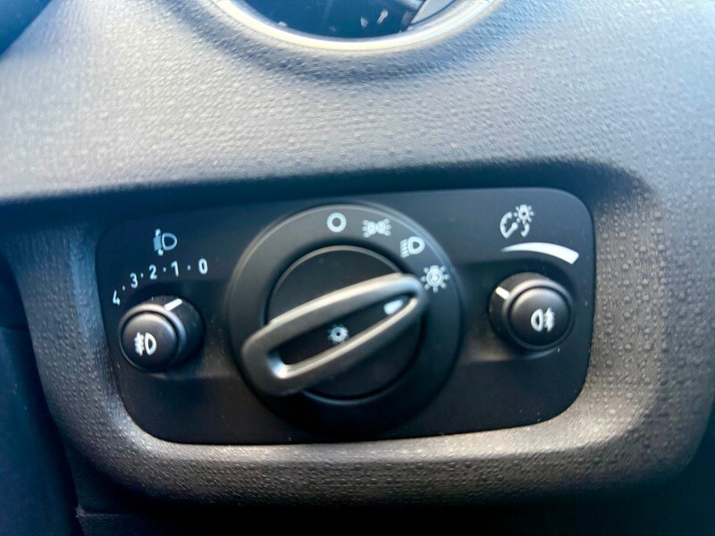 Used Ford Fiesta 2014 for sale - 76500613: Photo 31