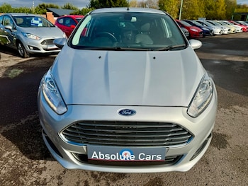 Used Ford Fiesta 2014 for sale - 76500613: Photo