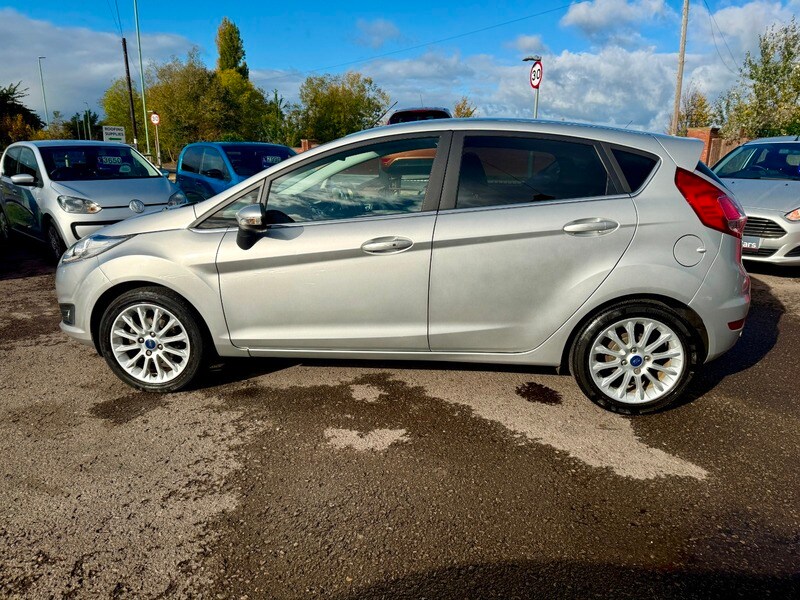 Used Ford Fiesta 2014 for sale - 76500613: Photo 8