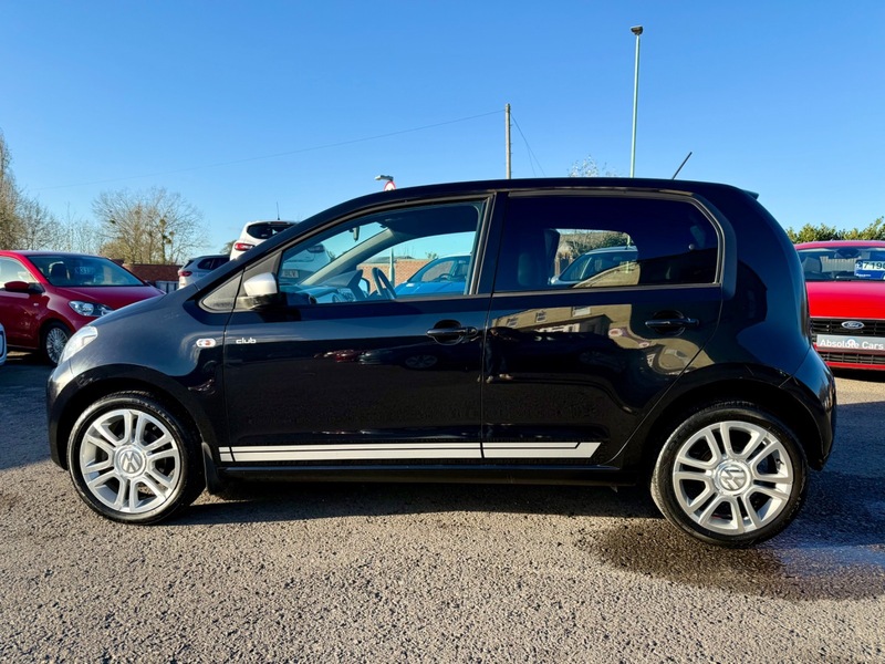 Used Volkswagen up! 2015 for sale - 76699045: Photo 2