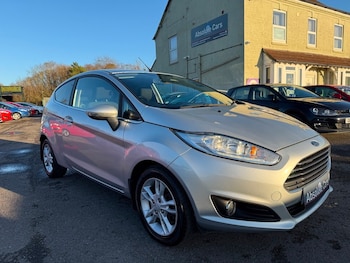 2015 - 1.25 82 Zetec 3dr