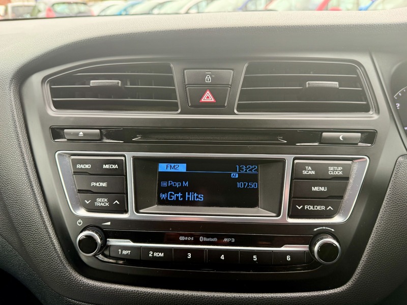 Used Hyundai i20 2016 for sale - 76500603: Photo 24