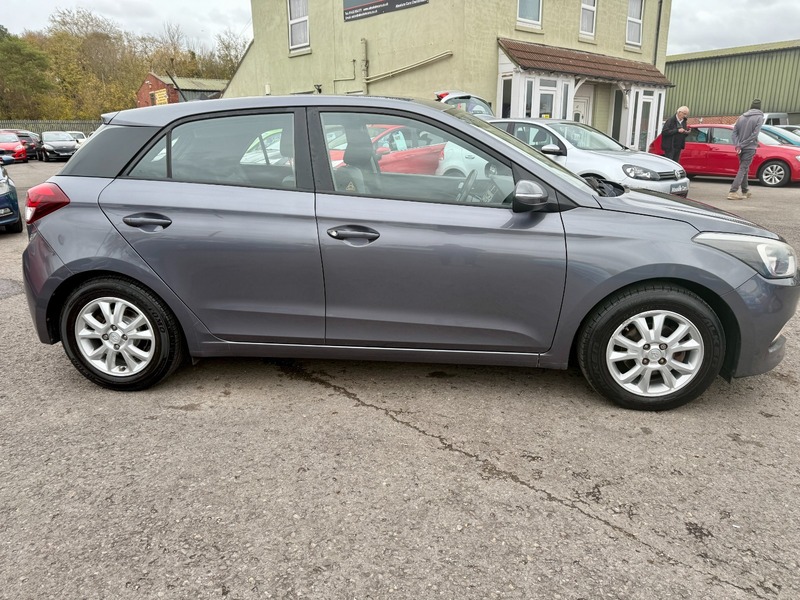 Used Hyundai i20 2016 for sale - 76500603: Photo 4