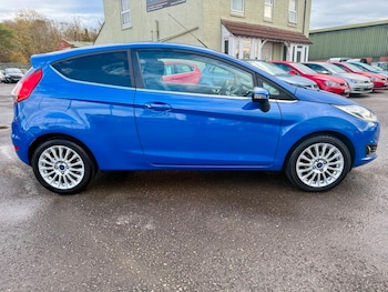 Used Ford Fiesta 2013 for sale - 76500592: Photo