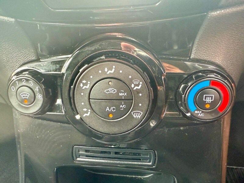 Used Ford Fiesta 2014 for sale - 76500583: Photo 21