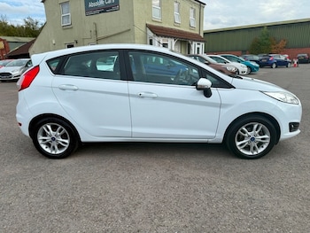 Used Ford Fiesta 2014 for sale - 76500583: Photo
