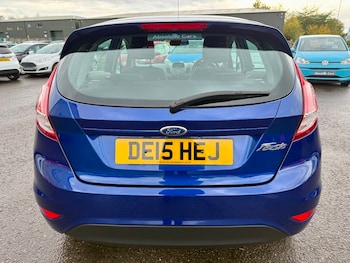 Used Ford Fiesta 2015 for sale - 76500593: Photo